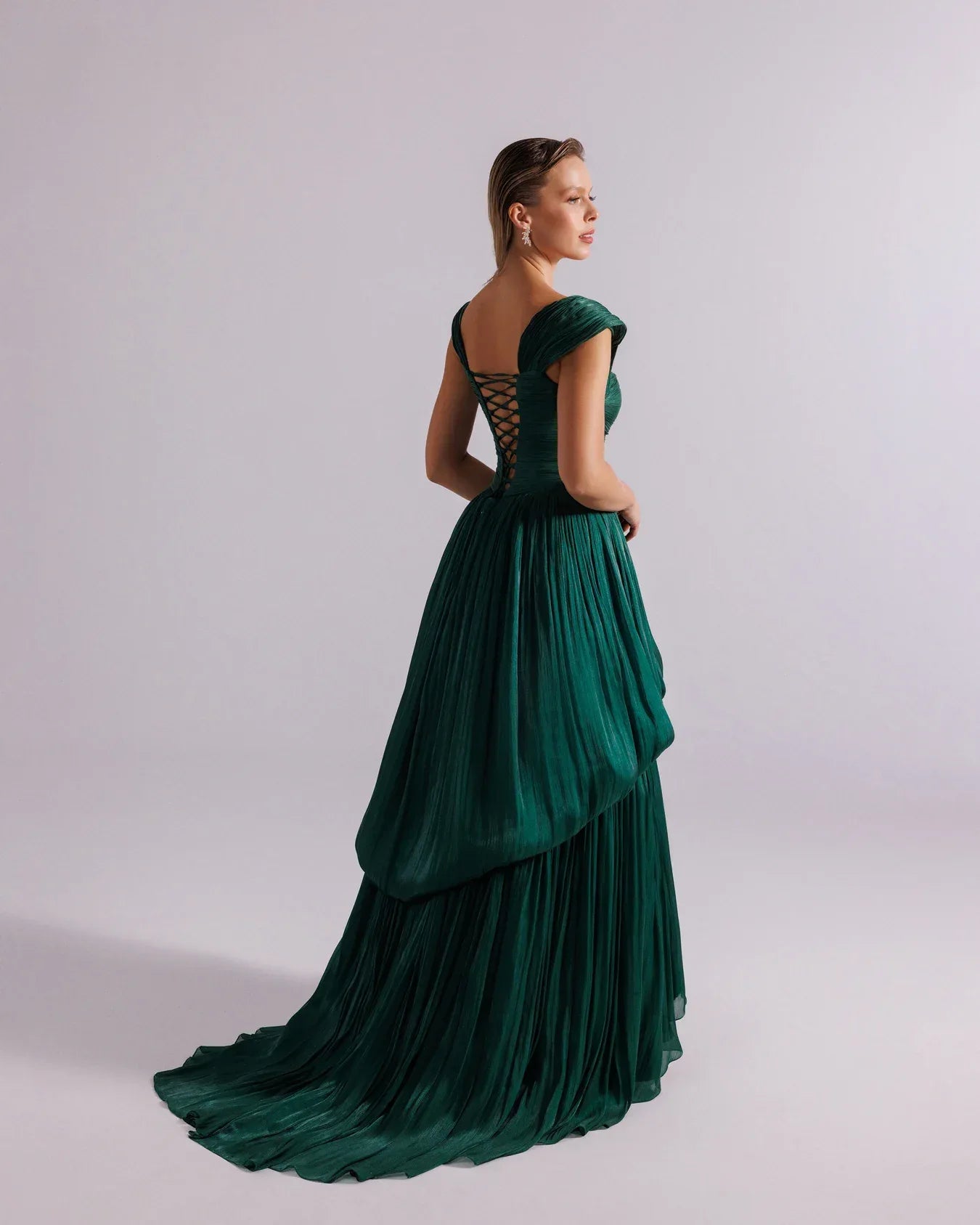 25128-Omuz Detaylı Drapeli Parlak Şifon Balon Elbise - Kenzel