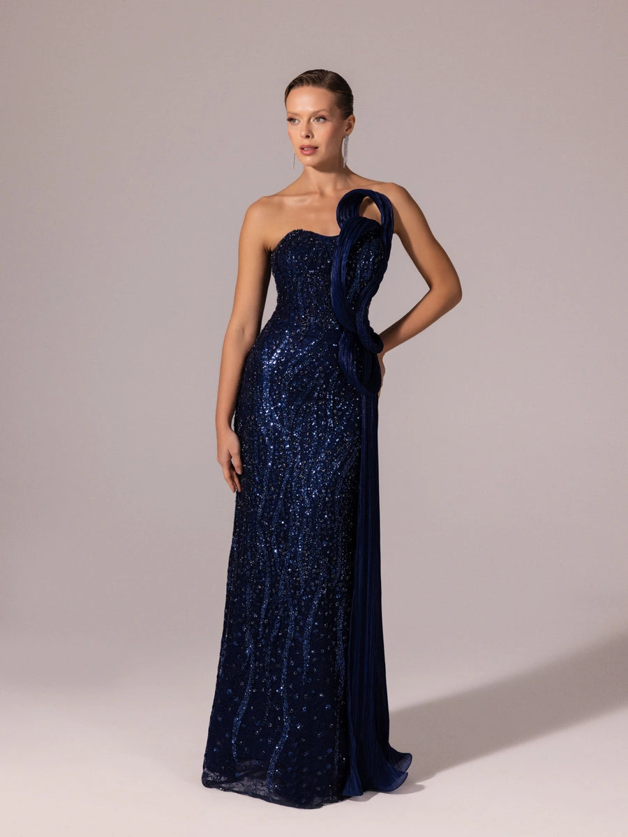 25132-Pilise Garnili Boncuk İşlemeli Balık Elbise