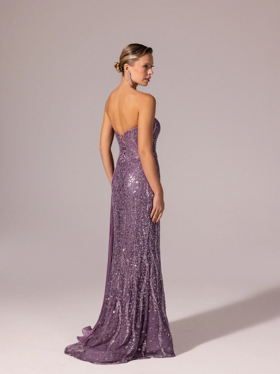 25132-Pilise Garnili Boncuk İşlemeli Balık Elbise