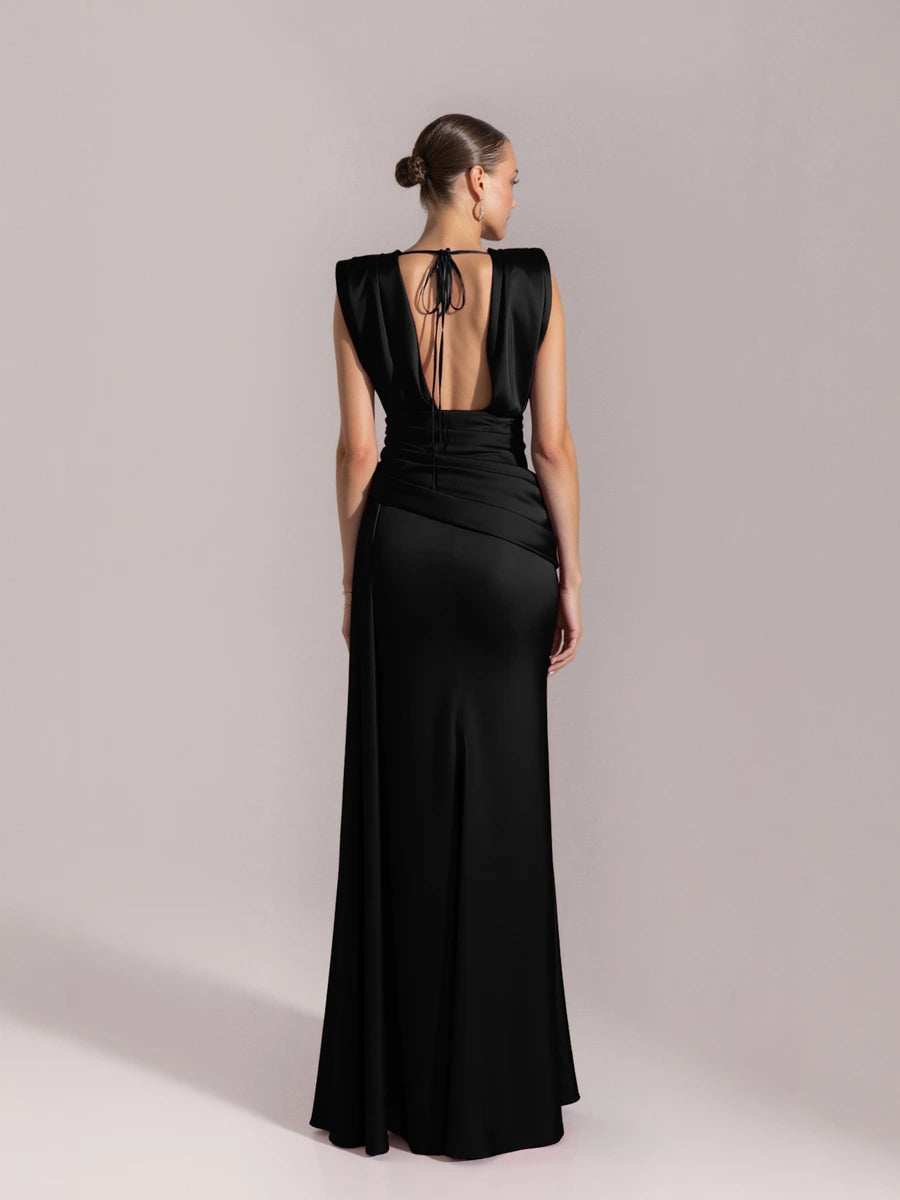 25149-Degaje Dökümlü Yan Kuyruk Detaylı Abiye Elbise