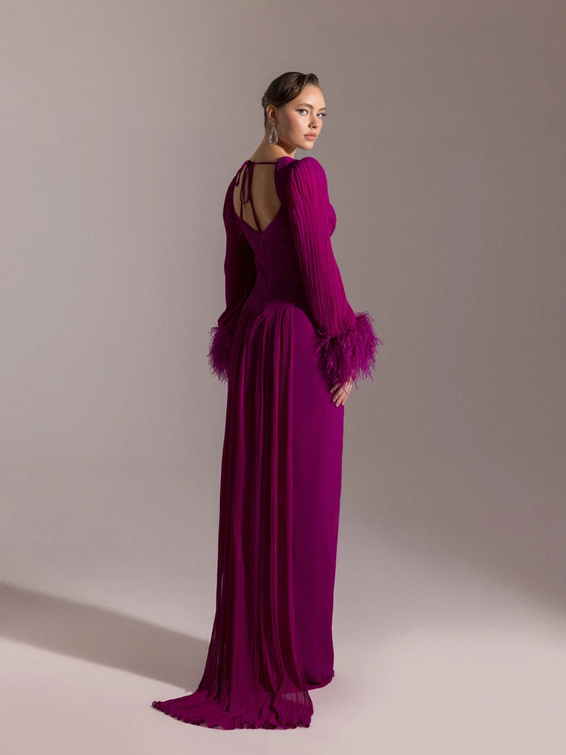 25152-Kolları Otrişli, Pliseli Yıtrmaçlı Abiye Elbise