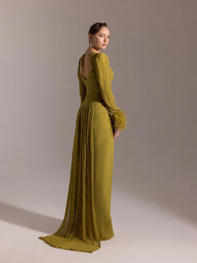 25152-Kolları Otrişli, Pliseli Yıtrmaçlı Abiye Elbise - Kenzel