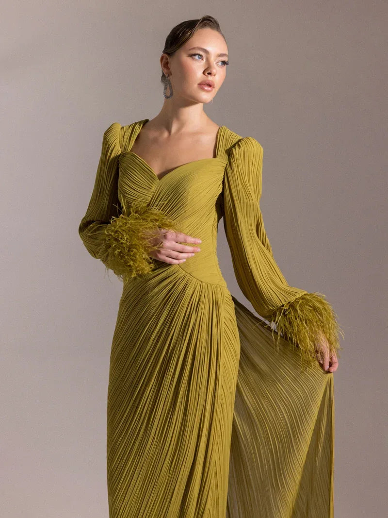 25152-Kolları Otrişli, Pliseli Yıtrmaçlı Abiye Elbise - Kenzel