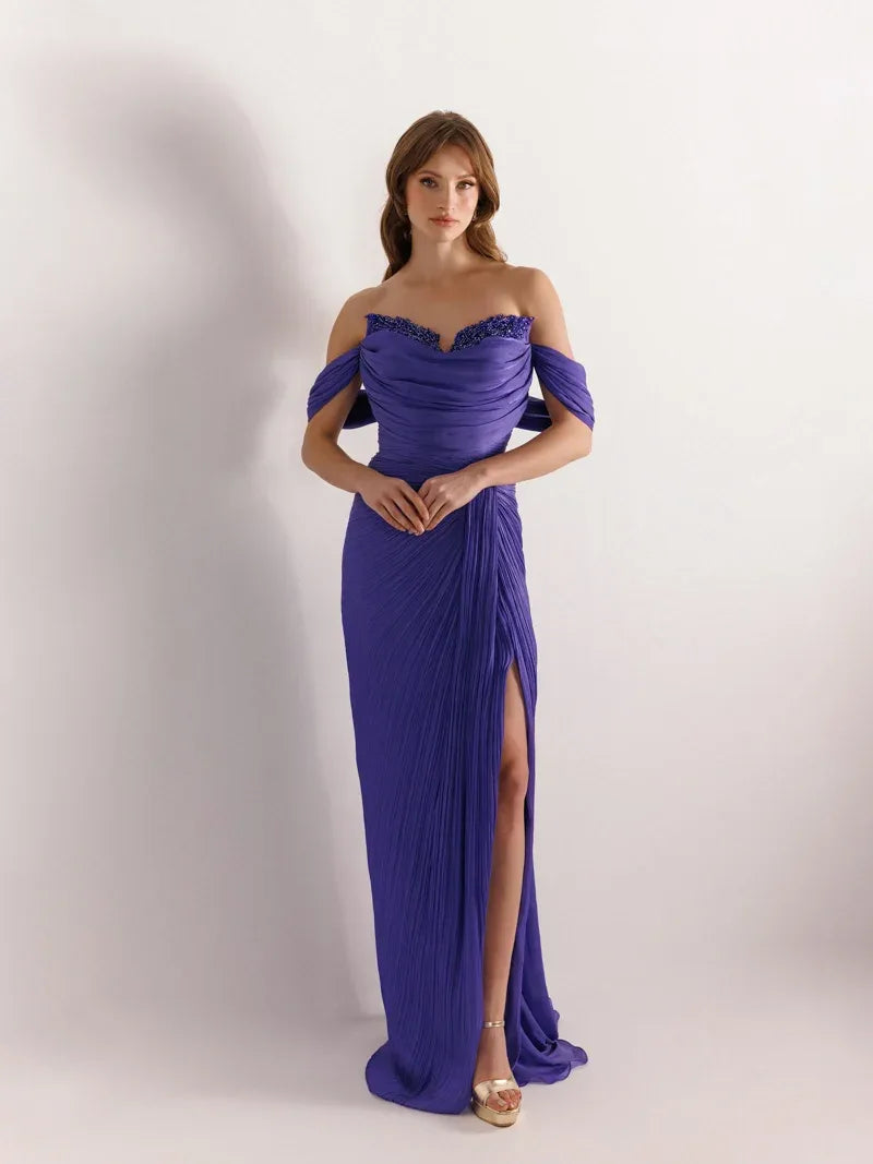 25153-Göğüsü İşlemeli Straplez Pliseli Abiye Elbise - Kenzel