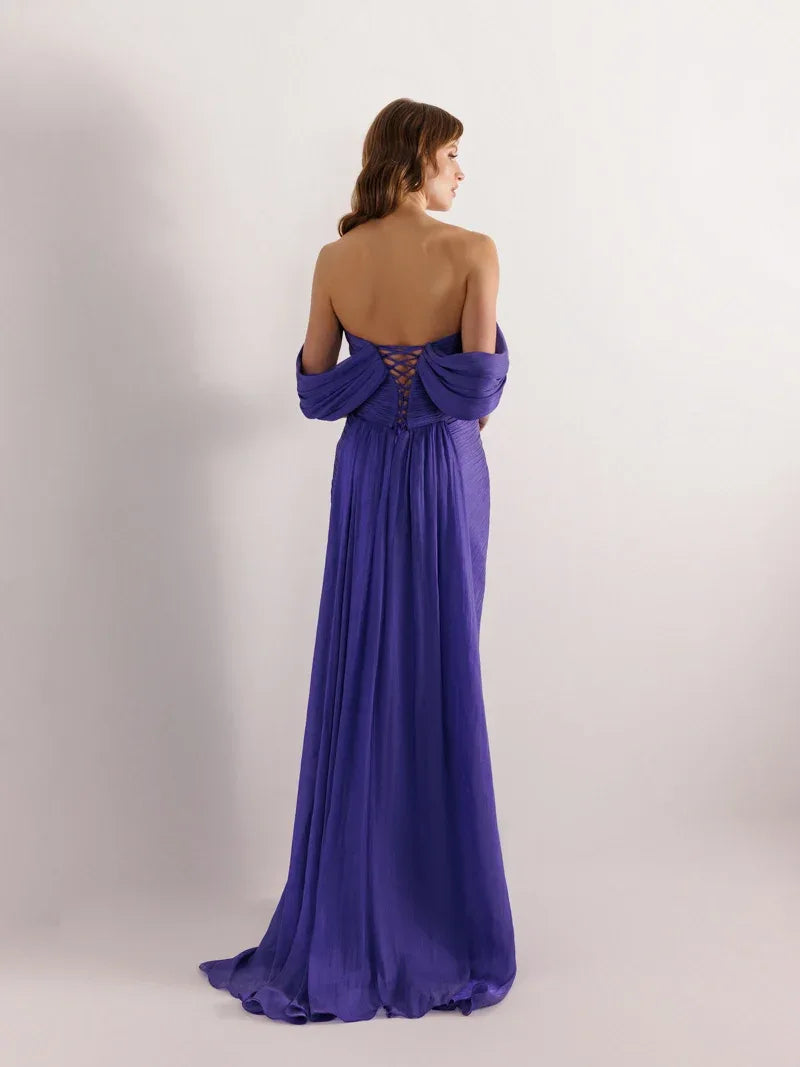 25153-Göğüsü İşlemeli Straplez Pliseli Abiye Elbise - Kenzel