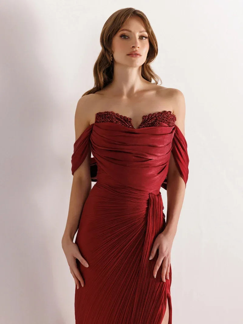 25153-Göğüsü İşlemeli Straplez Pliseli Abiye Elbise - Kenzel