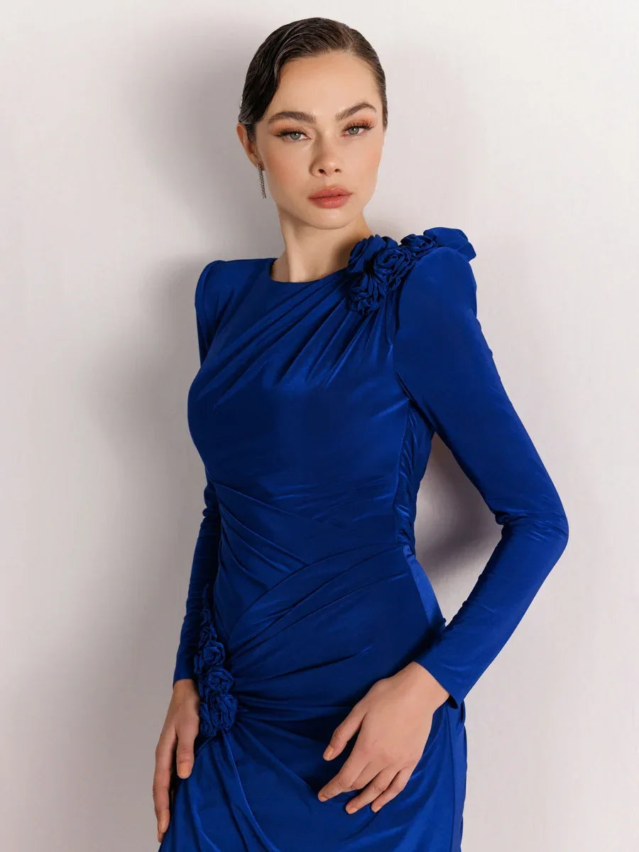 25160-Sırt Dekolteli Çiçek Detaylı Yırtmaçlı Balık Elbise - Kenzel