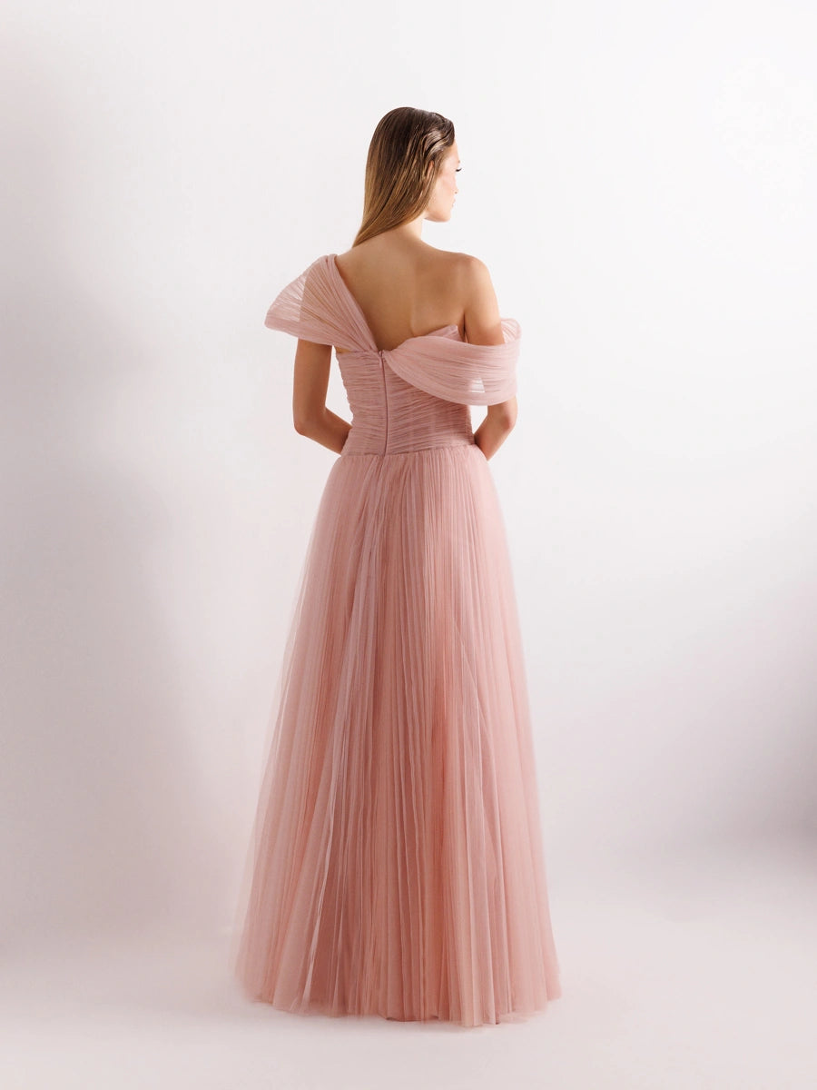 25168-Düşük Omuz Piliseli Kabarık Abiye Elbise