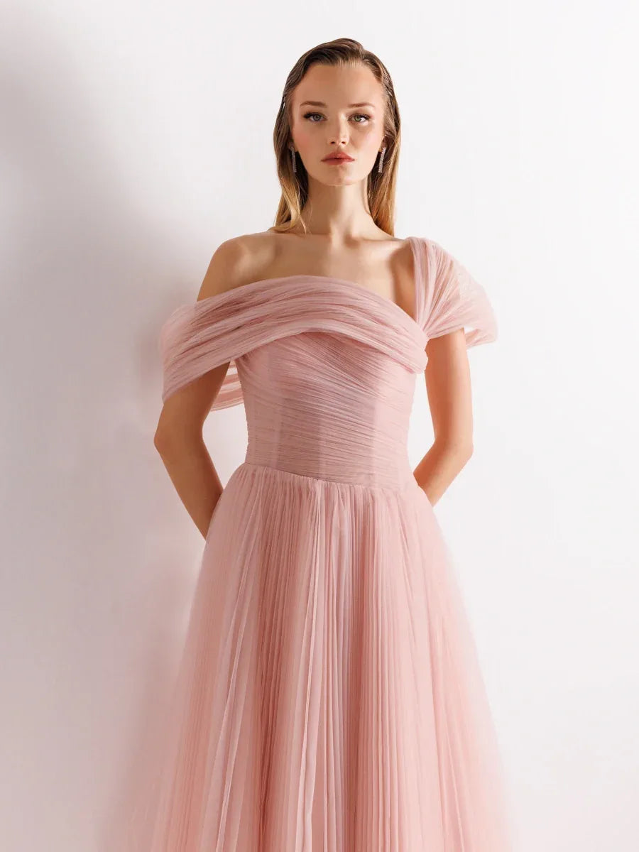 25168-Düşük Omuz Piliseli Kabarık Abiye Elbise - Kenzel