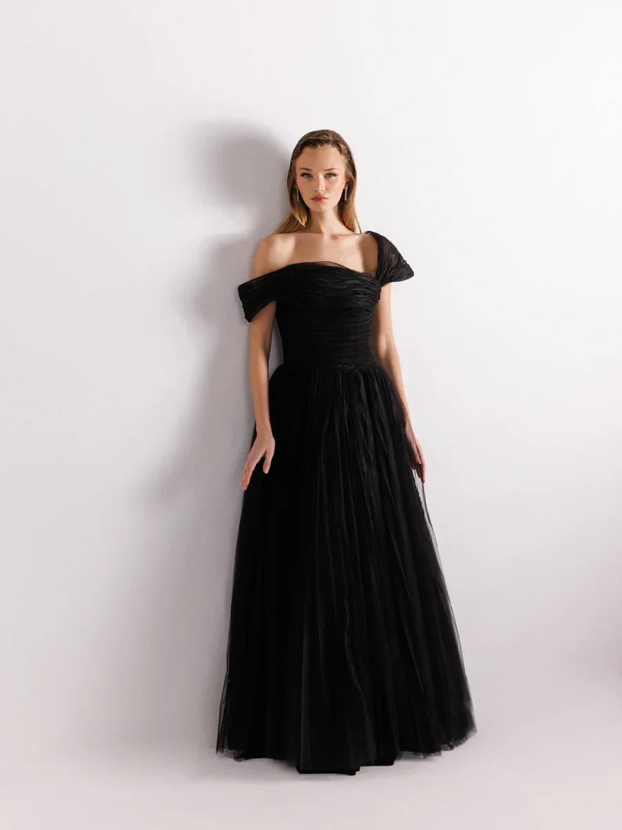 25168-Düşük Omuz Piliseli Kabarık Abiye Elbise - Kenzel