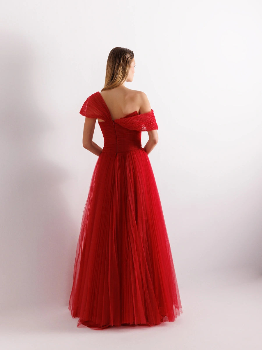 25168-Düşük Omuz Piliseli Kabarık Abiye Elbise