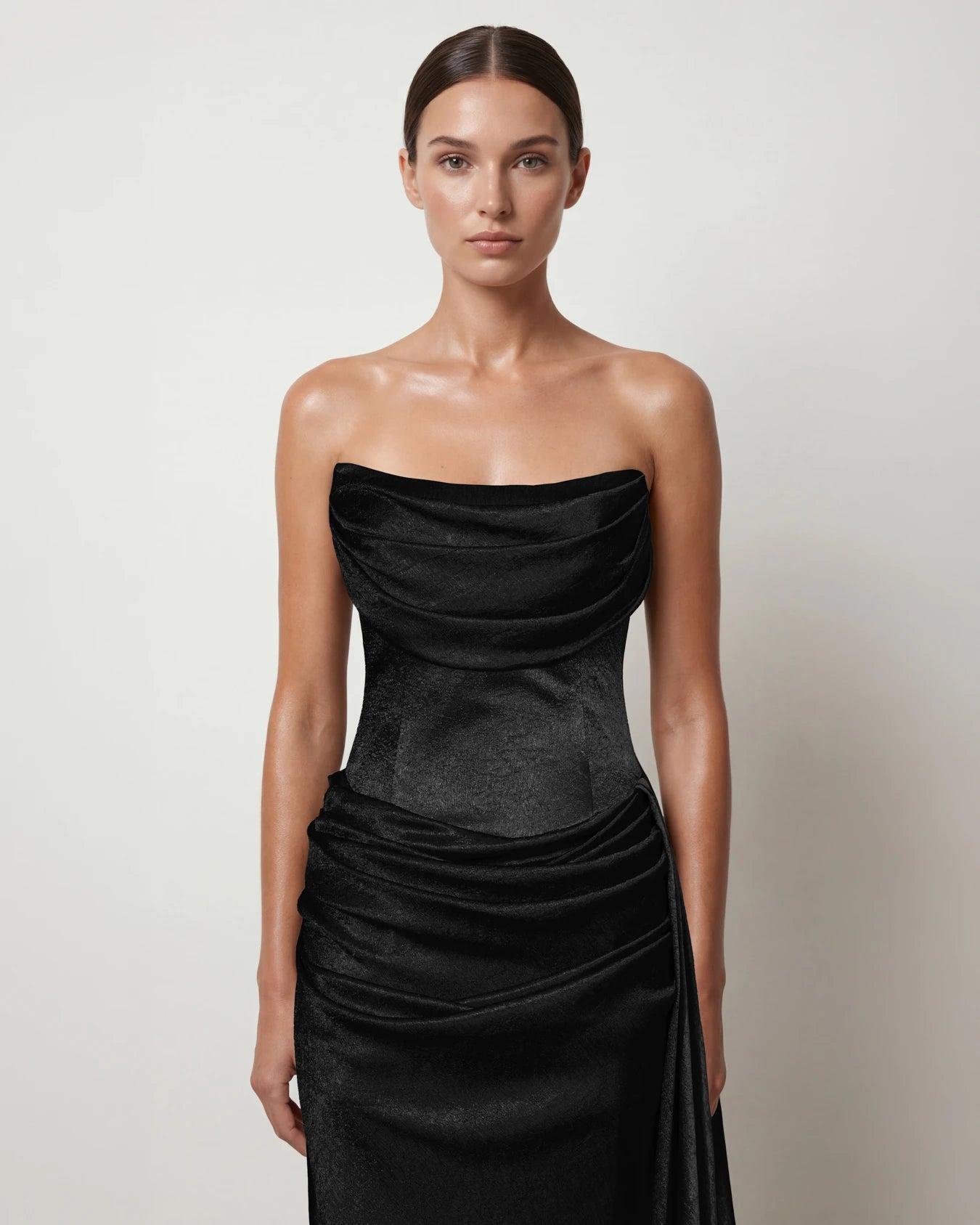 25196-Degaje Yaka Beli Fit Drapeli Abiye Elbise