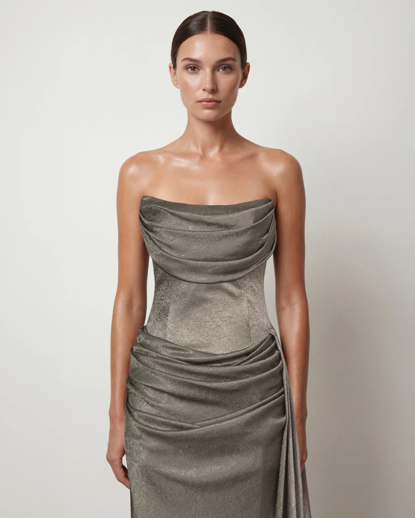 25196-Degaje Yaka Beli Fit Drapeli Abiye Elbise