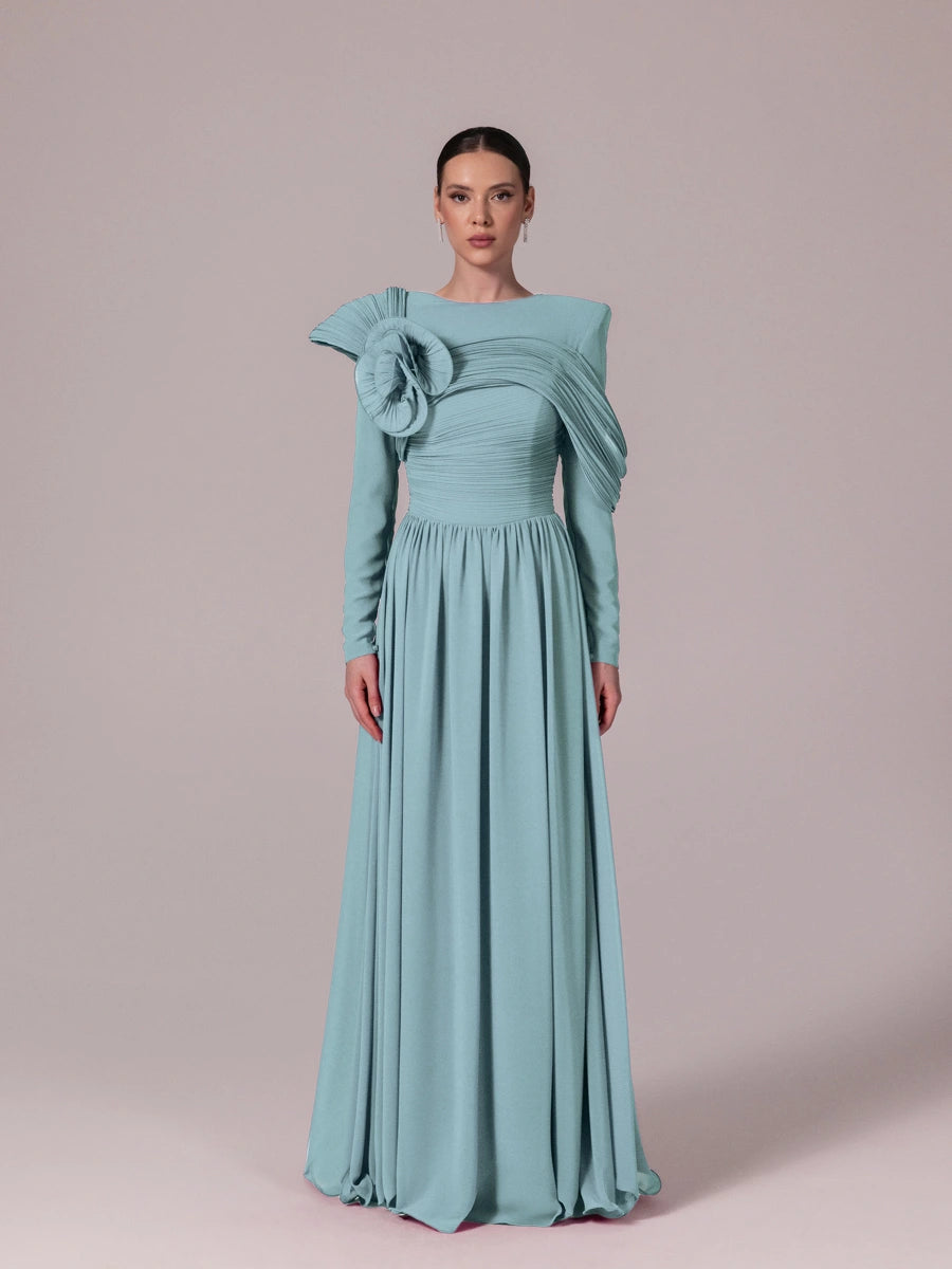 25204-Omuz Çiçek Detaylı Kloş Tesettür Abiye Elbise