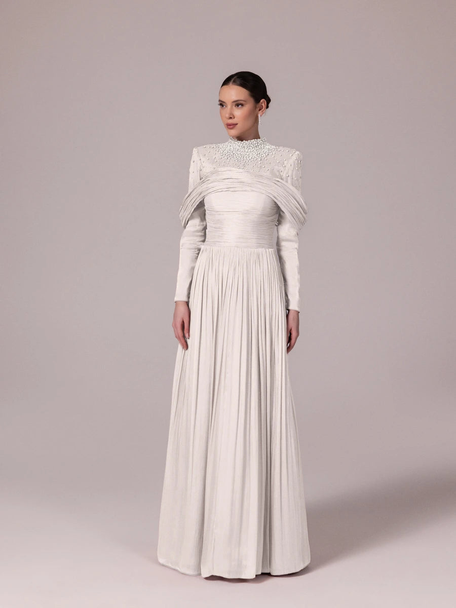 25207-Yakası Taş İşlemeli Pliseli Kabarık Tesettür Abiye Elbise