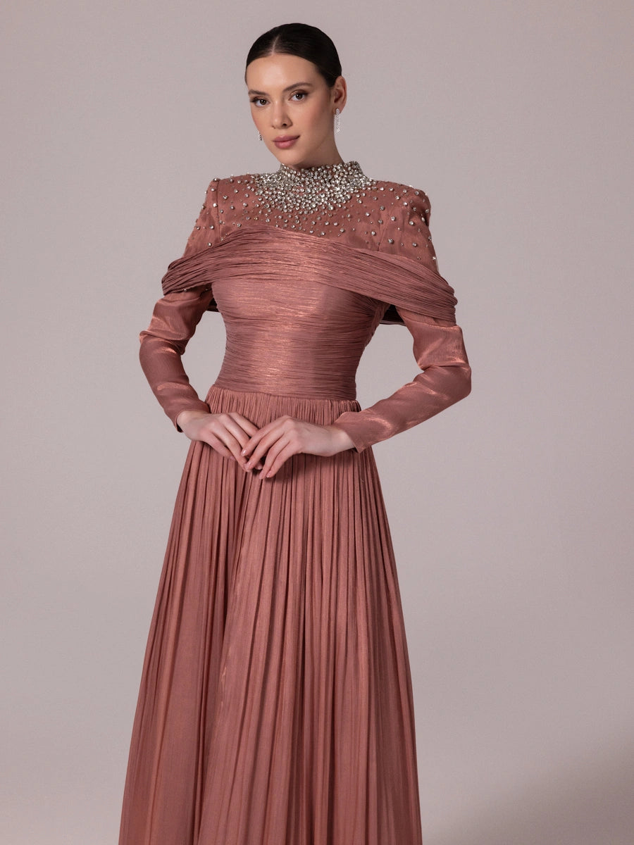 25207-Yakası Taş İşlemeli Pliseli Kabarık Tesettür Abiye Elbise