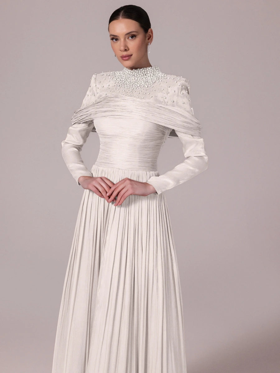 25207-Yakası Taş İşlemeli Pliseli Kabarık Tesettür Abiye Elbise