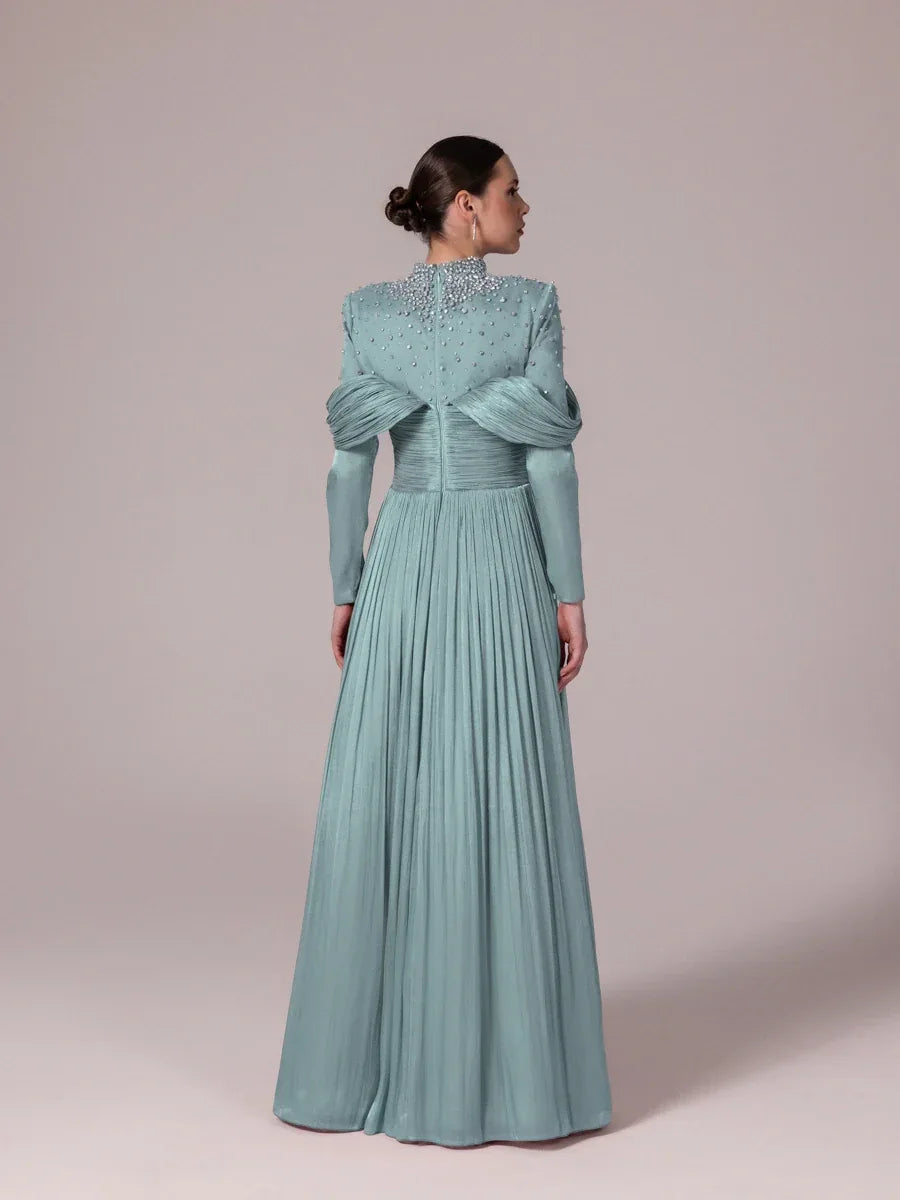 25207-Yakası Taş İşlemeli Pliseli Kabarık Tesettür Abiye Elbise - Kenzel