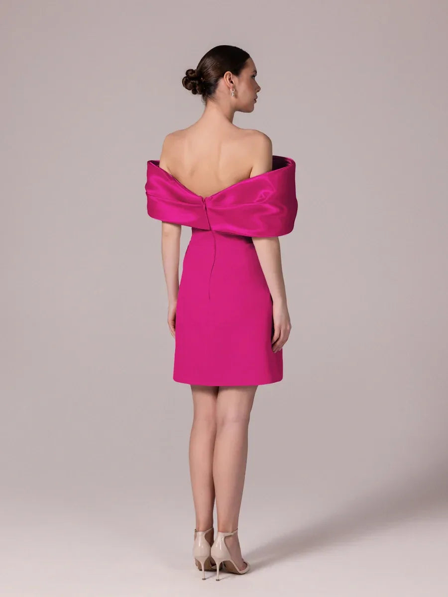 25301-Yakası Organze Detaylı Straplez Krep Mini Elbise - Kenzel