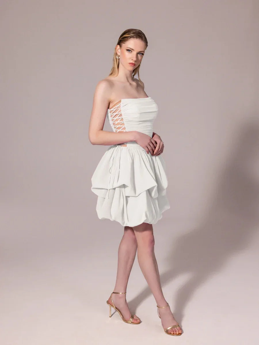 25306-Yanları Bağcık Detaylı Straplez Mini Balon Elbise - Kenzel