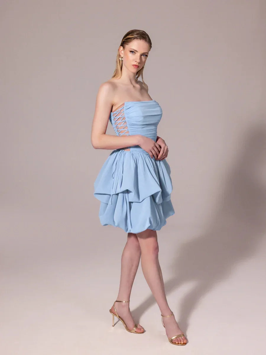 25306-Yanları Bağcık Detaylı Straplez Mini Balon Elbise - Kenzel