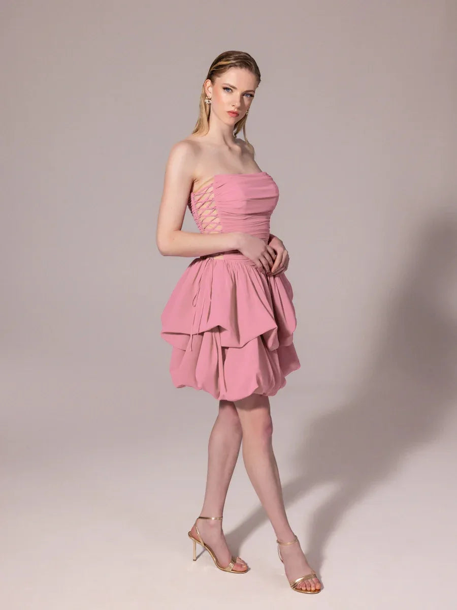 25306-Yanları Bağcık Detaylı Straplez Mini Balon Elbise - Kenzel