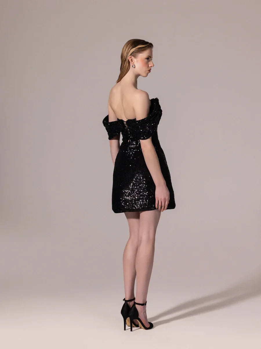 25312-Degaje Yaka Detaylı Mini Payet Elbise - Kenzel