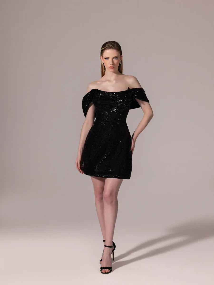 25312-Degaje Yaka Detaylı Mini Payet Elbise - Kenzel