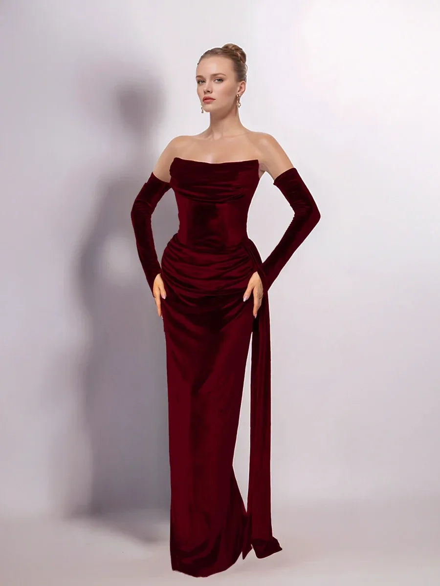 25402-Straplez Degaje Yaka Drapeli Kuyruk Detaylı Abiye Elbise - Kenzel