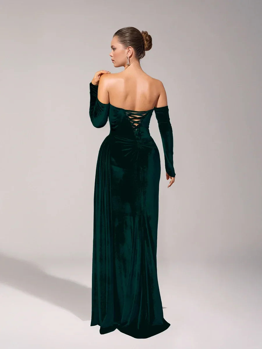 25402-Straplez Degaje Yaka Drapeli Kuyruk Detaylı Abiye Elbise - Kenzel