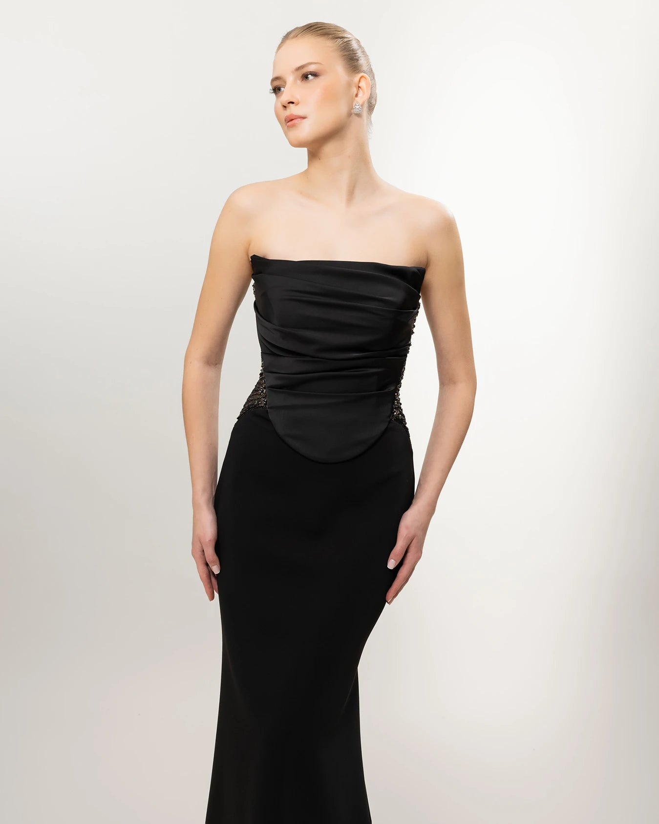 26011-Straplez Drapeli Korse, Balık Abiye Elbise