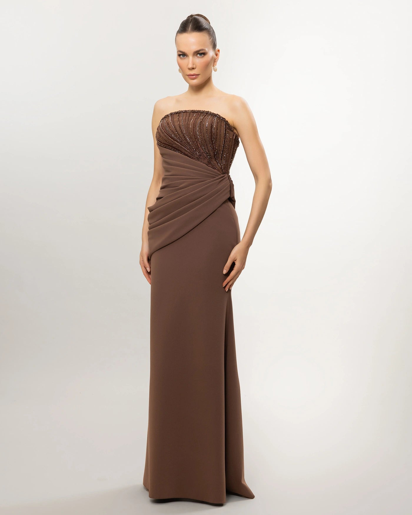 26033-Straplez Taş İşlemeli Drapeli Balık Abiye