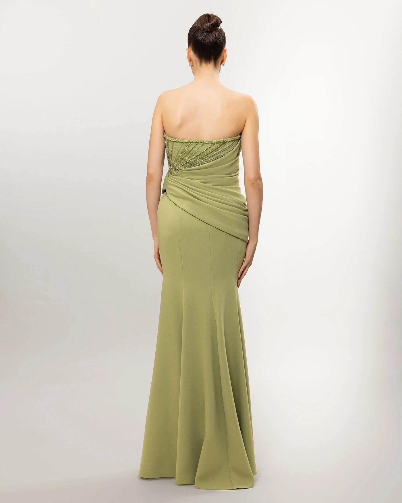 26033-Straplez Taş İşlemeli Drapeli Balık Abiye