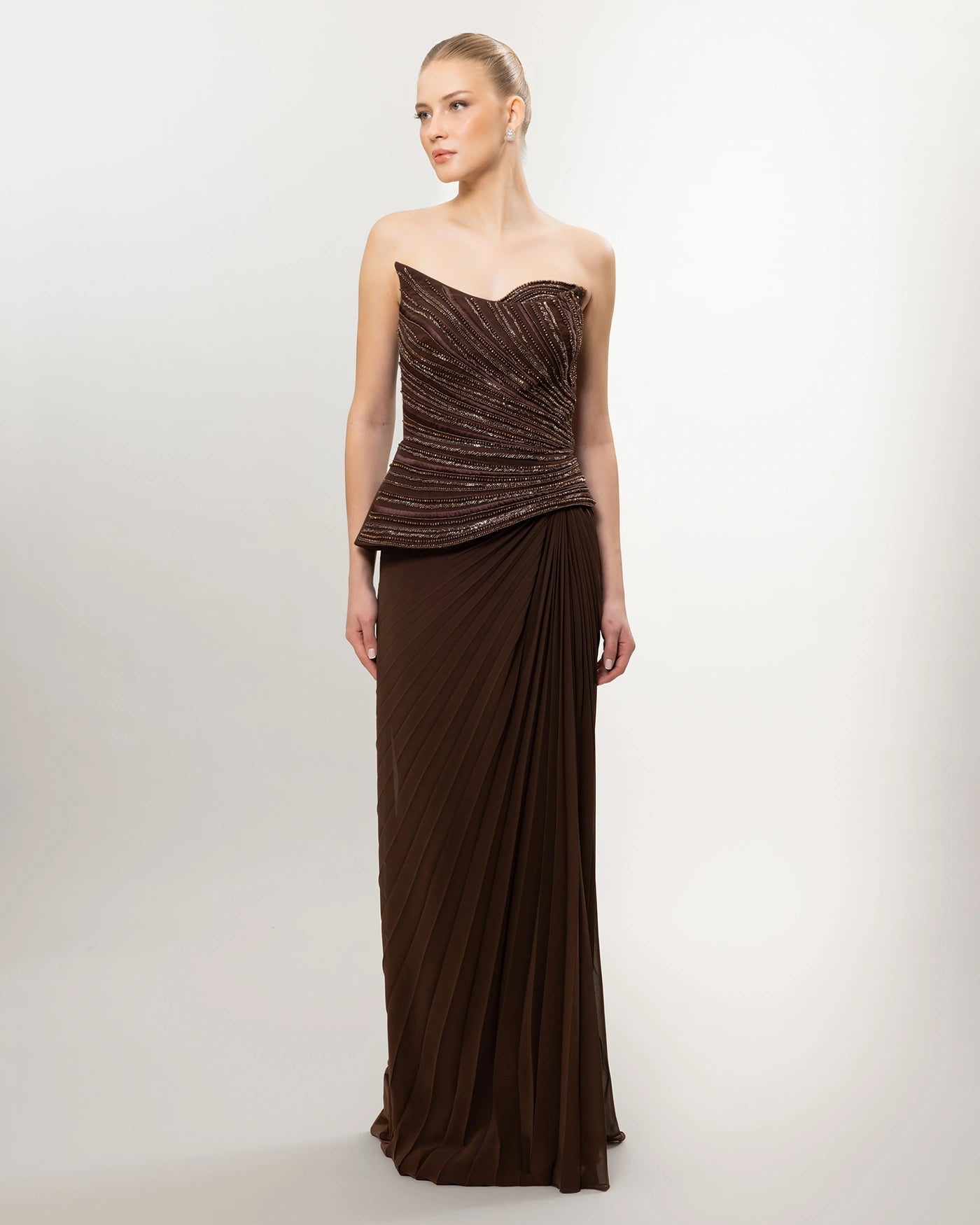 26035-Straplez Peplum Detaylı Yırtmaçlı Abiye Elbise
