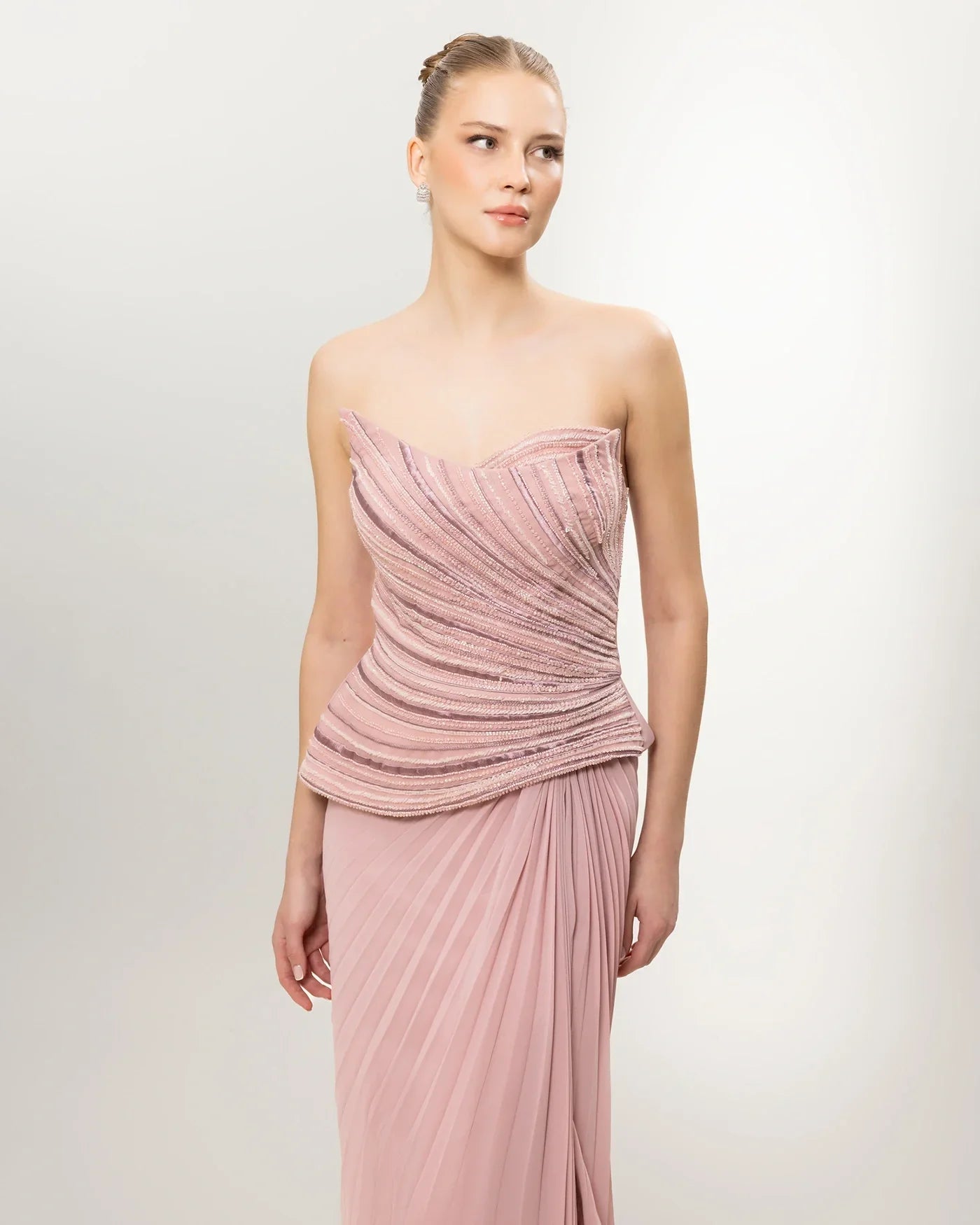 26035-Straplez Peplum Detaylı Yırtmaçlı Abiye Elbise - Kenzel