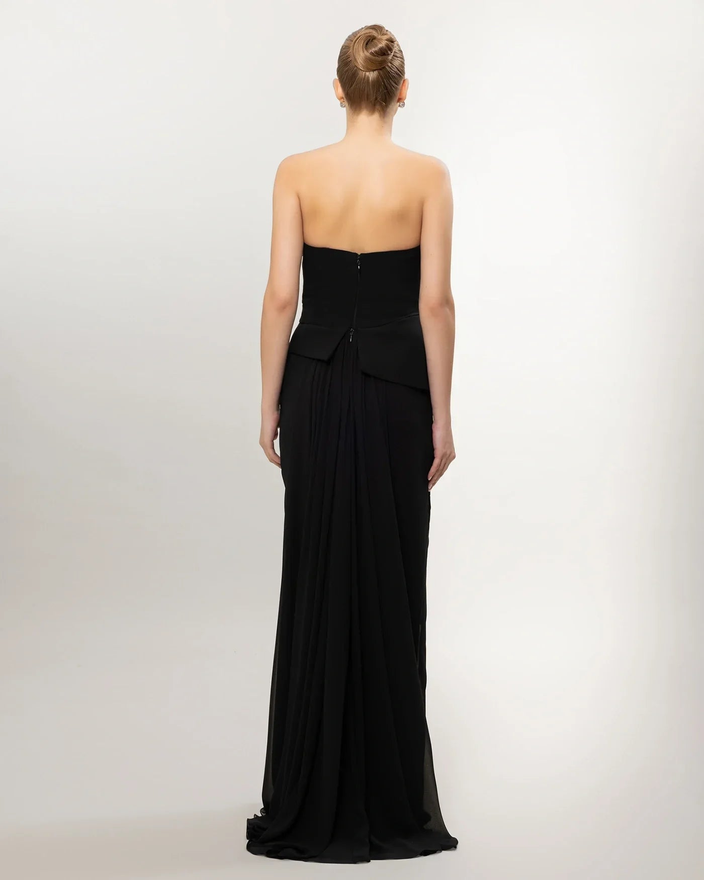 26035-Straplez Peplum Detaylı Yırtmaçlı Abiye Elbise - Kenzel