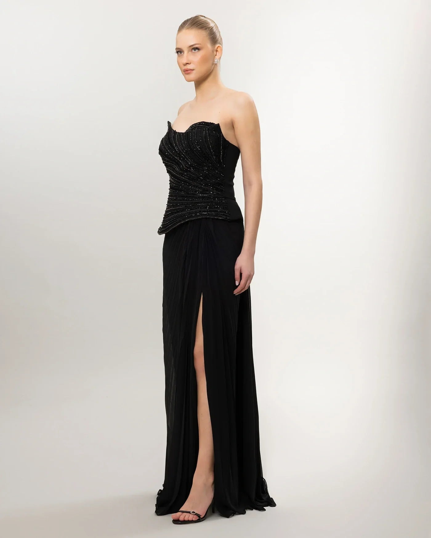 26035-Straplez Peplum Detaylı Yırtmaçlı Abiye Elbise - Kenzel