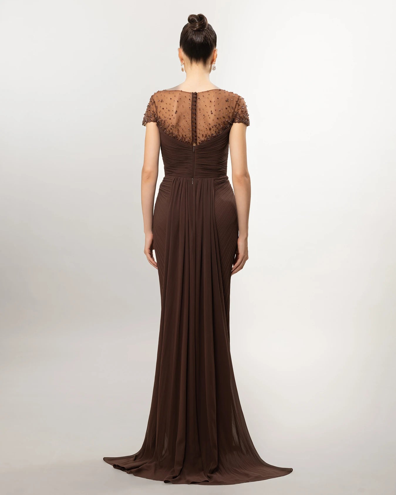 26039-Üstü İşlemeli, Yırtmaçlı Uzun Abiye Elbise