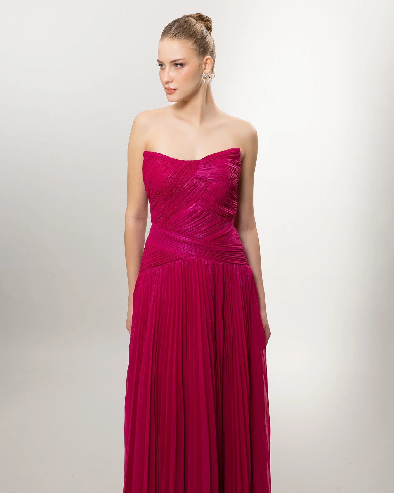 26040-Straplez Drapeli Kloş Uzun Abiye Elbise