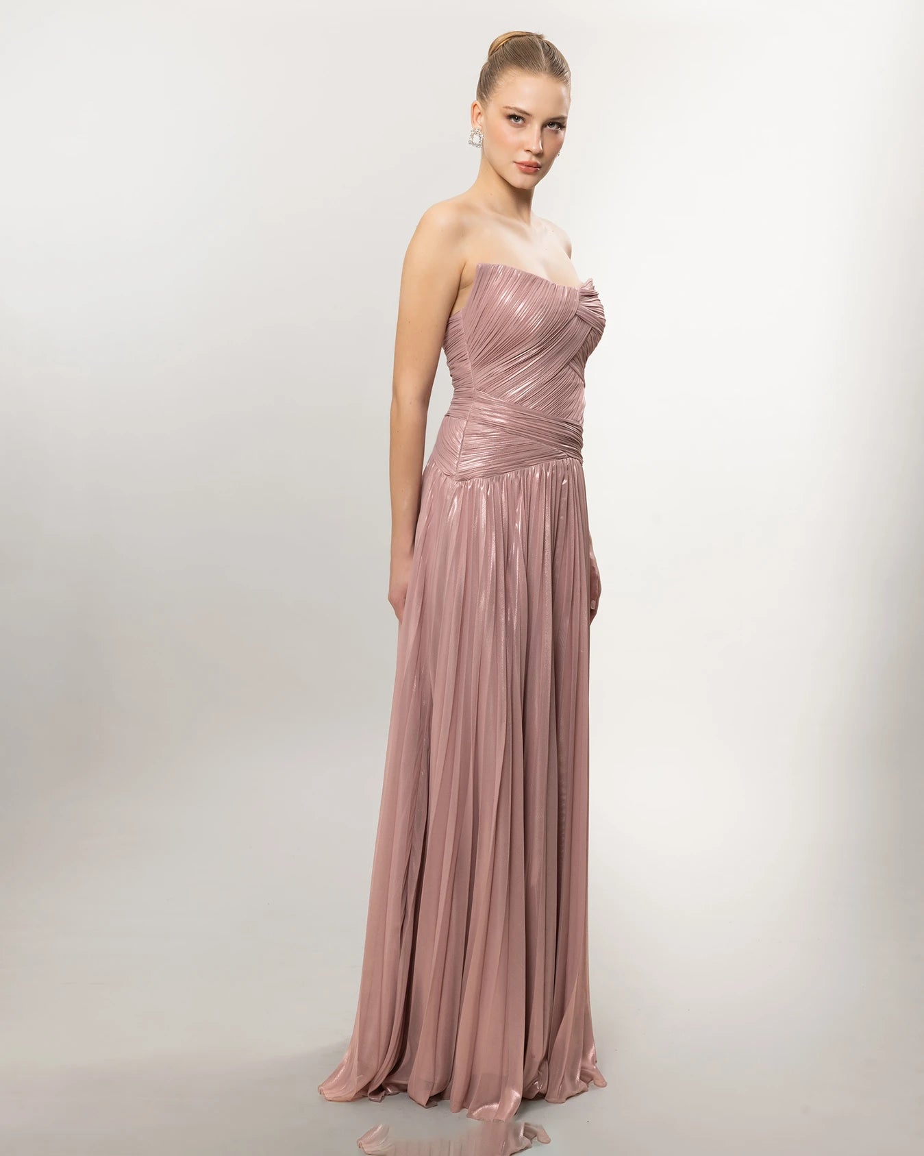 26040-Straplez Drapeli Kloş Uzun Abiye Elbise