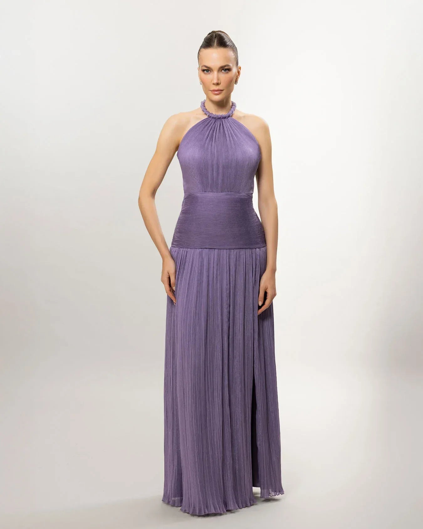 26066-Boyundan Bağlamalı Piliseli Yırtmaçlı Abiye Elbise - Kenzel