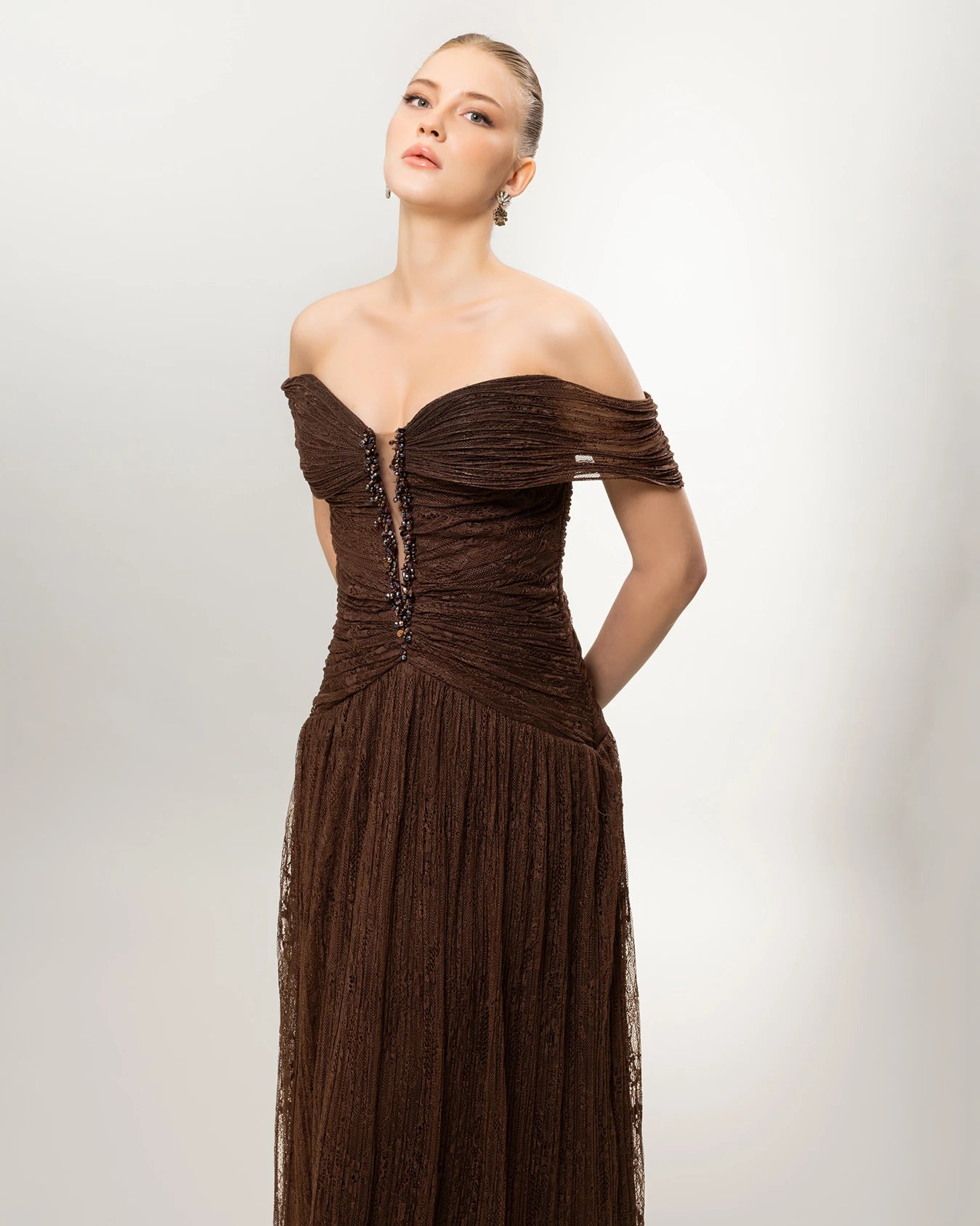 26071-Romantik Dantel Detaylı Düşük Omuz Uzun Abiye Elbise