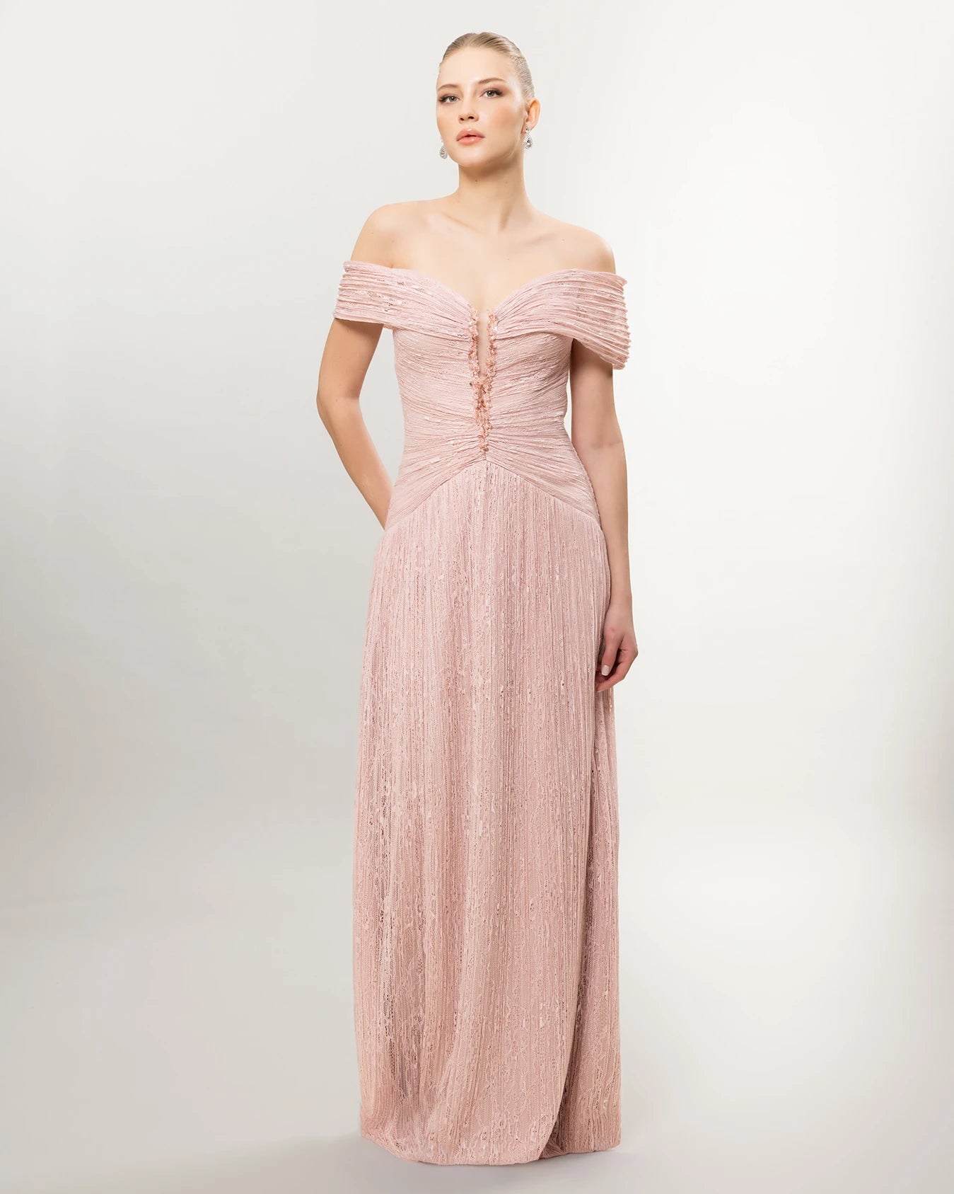 26071-Romantik Dantel Detaylı Düşük Omuz Uzun Abiye Elbise