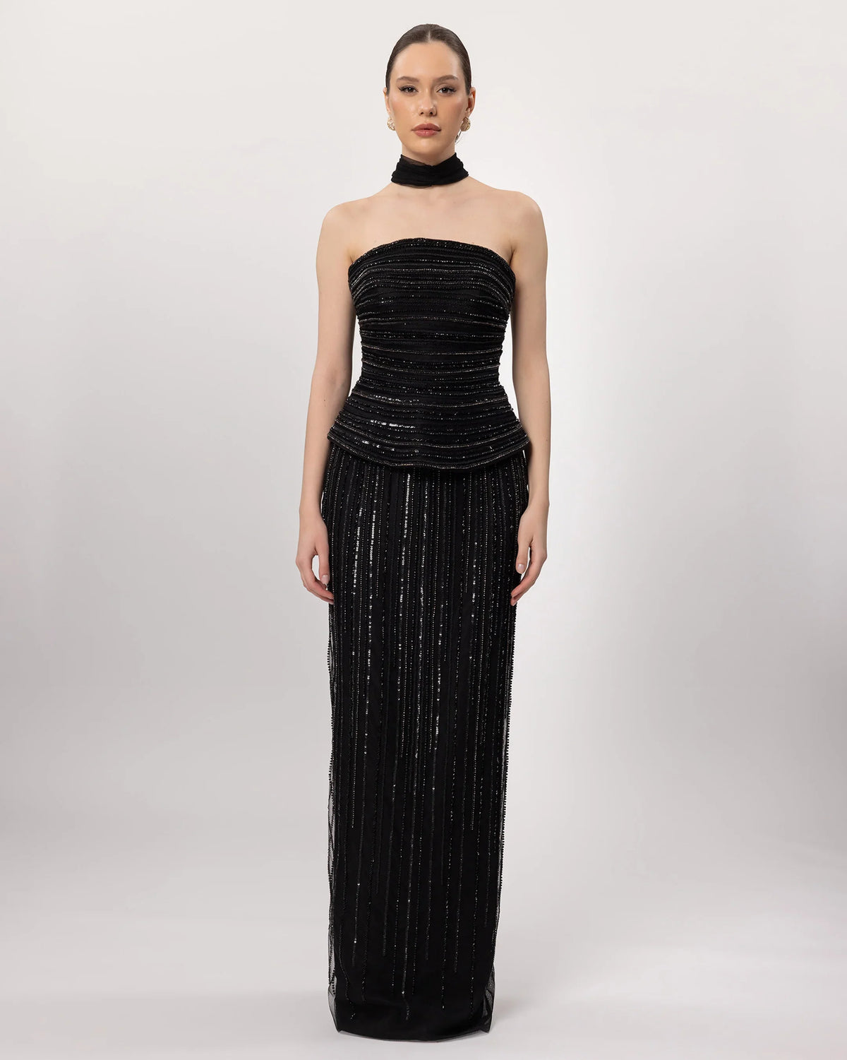 26076-Straplez Peplum Detaylı Boncuk İşlemeli Uzun Abiye