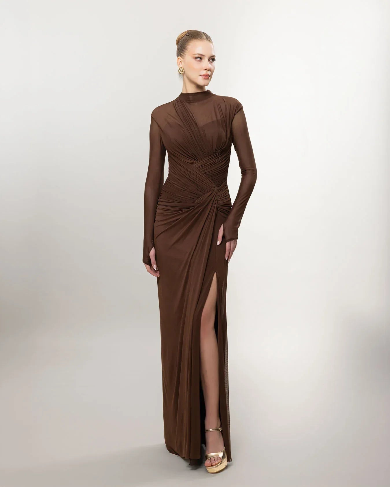 26080-Uzun Kollu Yırtmaçlı Drapeli Uzun Abiye Elbise - Kenzel