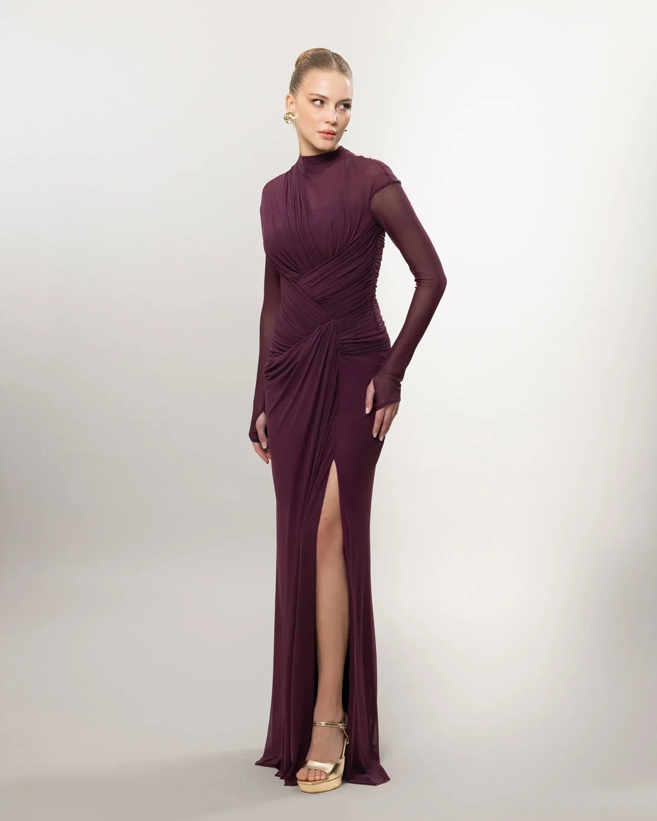 26080-Uzun Kollu Yırtmaçlı Drapeli Uzun Abiye Elbise - Kenzel