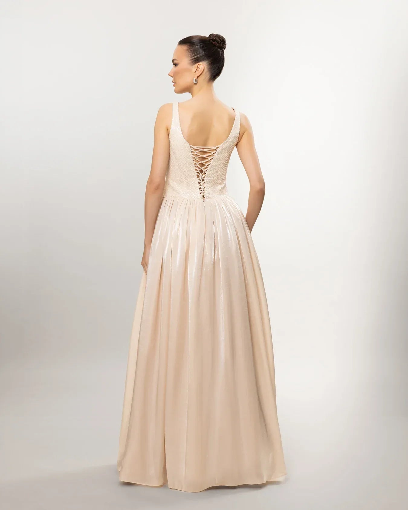 26086-Askılı Çiçek Detaylı Kloş Uzun Abiye Elbise - Kenzel