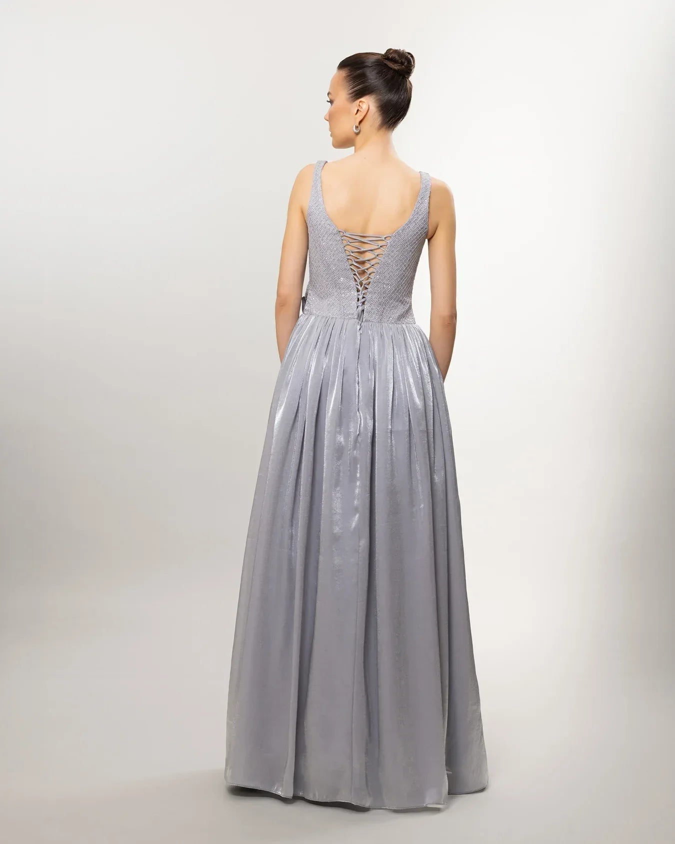 26086-Askılı Çiçek Detaylı Kloş Uzun Abiye Elbise - Kenzel