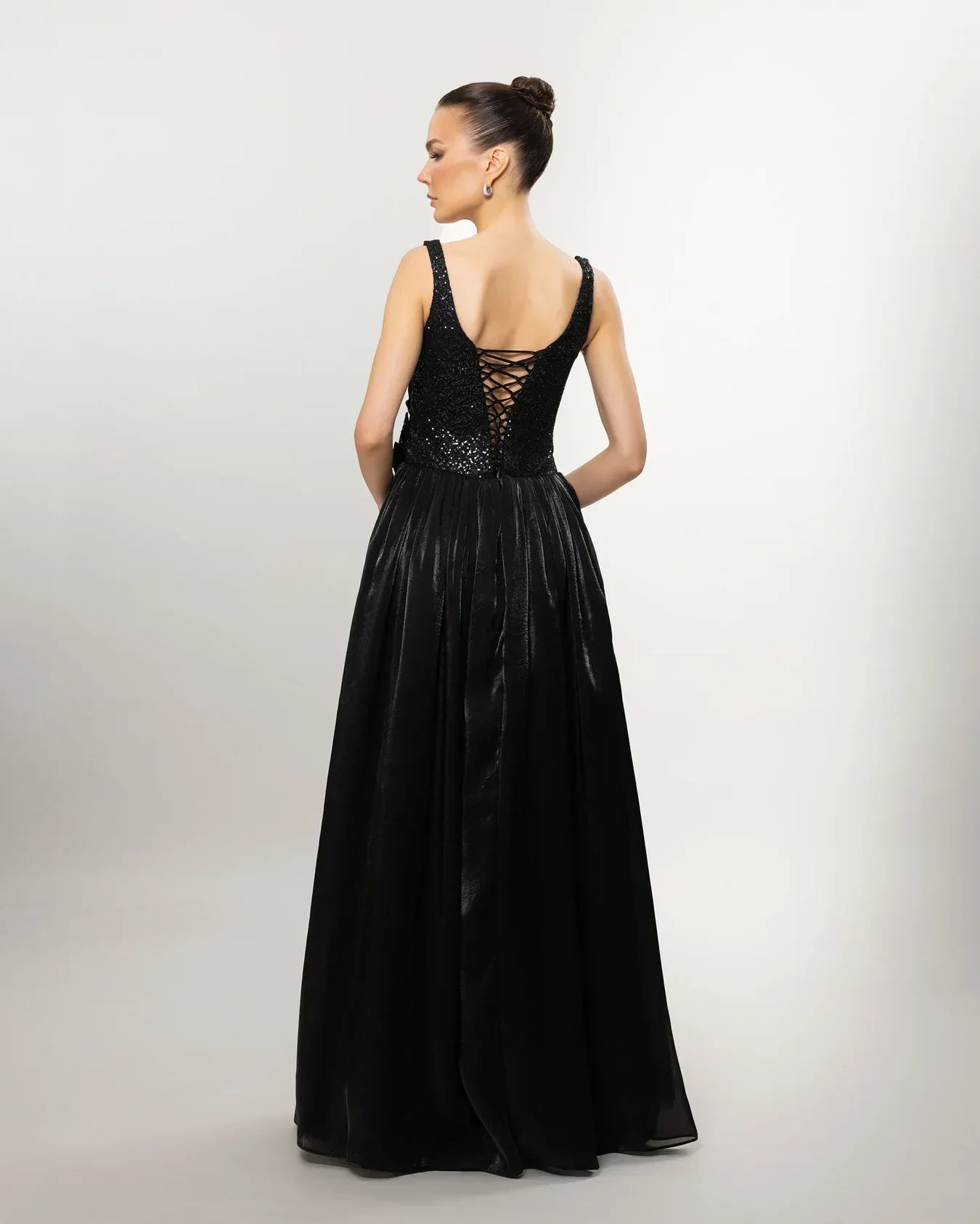 26086-Askılı Çiçek Detaylı Kloş Uzun Abiye Elbise - Kenzel