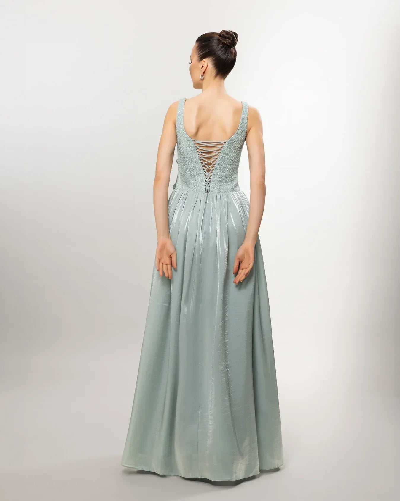 26086-Askılı Çiçek Detaylı Kloş Uzun Abiye Elbise - Kenzel